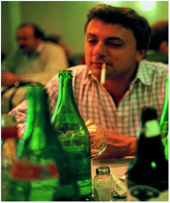 Εικόνα 1.46: Δε χρειάζεται να γίνει κανείς αλκοολικός, για να προσέχει την ποσότητα του αλκοόλ που καταναλώνει.